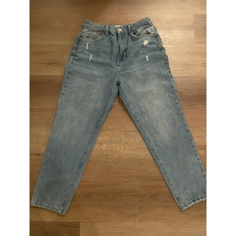 Zara Womenโs Mom Jeans Size 10 Slightly Distressed Jeans
